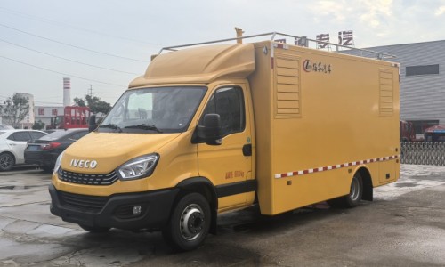依維柯電源車(chē)