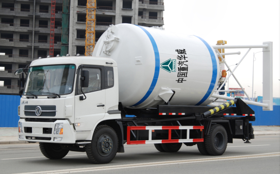 18-22方天錦背罐車(chē)