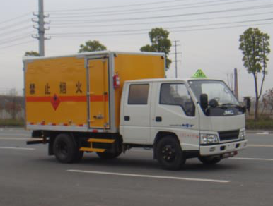 江鈴雙排3.3米易燃?xì)怏w廂式運(yùn)輸車